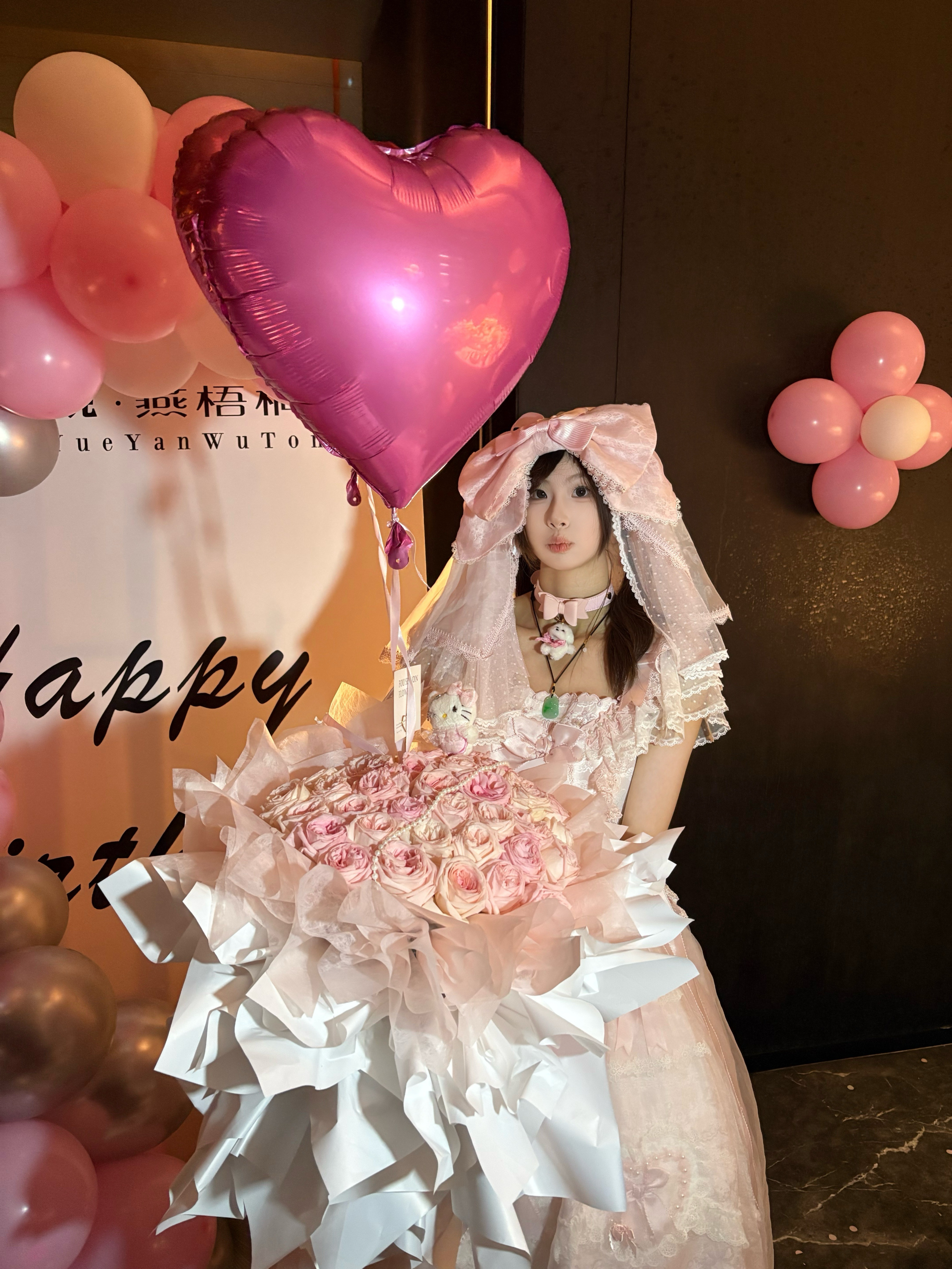 菠萝包 - 杭州赫兹女仆